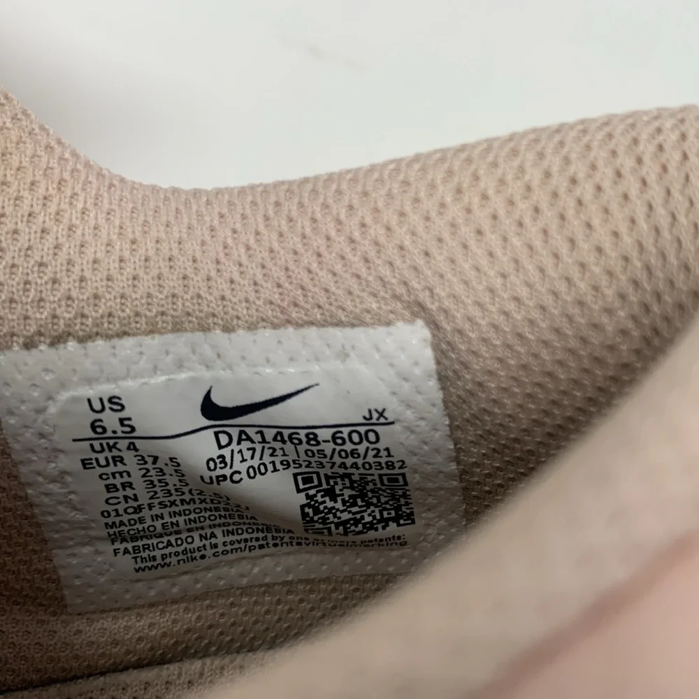 Nike crater remixa sneakers women’s 6.5